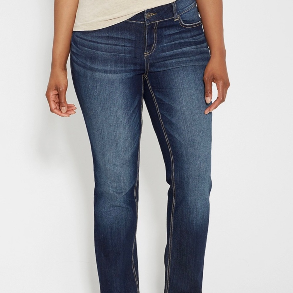 Maurices Ellie Plus Size Jeans Straight Fit Boot Cut size 15/16 Reg NWT